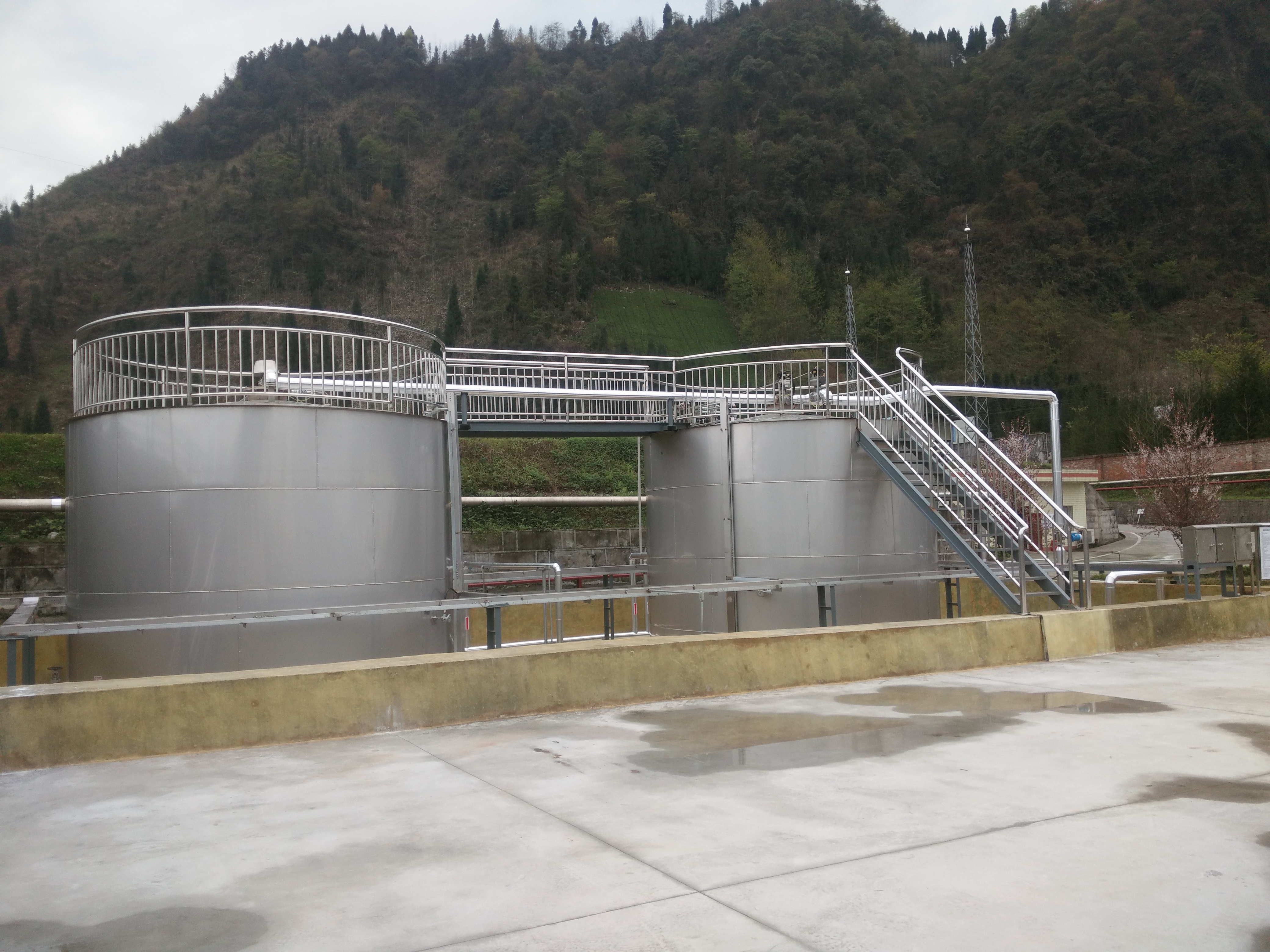 硝酸銨儲(chǔ)罐